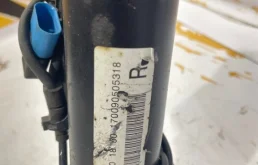 Пневмостойка задняя правая для Mercedes-Benz S class 2017 года на фотографиях