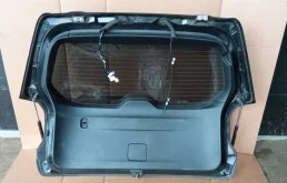 Крышка багажника для Subaru Forester 2017 года на фотографиях