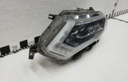 Фара ксенон левая для Nissan X-Trail 2017 года на фотографиях