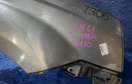 Крылья для Nissan X-Trail 2000 года на фотографиях