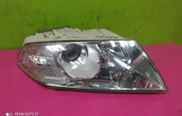 Фары для Skoda Octavia 2004 года на фотографиях