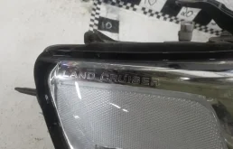 Фара ксенон левая для Toyota Land Cruiser 2020 года на фотографиях