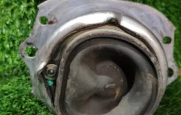 Опора двигателя передняя левая верхняя для BMW X5 на фотографиях