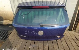 Дверь багажника для Volkswagen Polo 2014 года на фотографиях