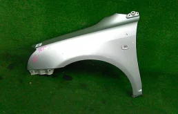Крыло левое для Toyota Avensis 2005 года на фотографиях
