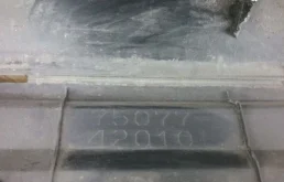 Накладка заднего бампера правая для Toyota RAV4 2015 года на фотографиях