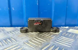 Датчик углового ускорения ESP для Mercedes-Benz C class 2010 года на фотографиях