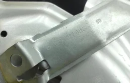 Двери для Mercedes-Benz C class 2004 года на фотографиях