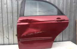 Двери для Kia Cerato 2006 года на фотографиях