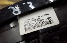 Стекла и зеркала для Land Rover Discovery 2018 года на фотографиях