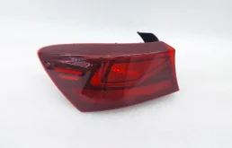 Фонарь левый для Kia Cerato 2015 года на фотографиях