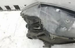 Фара ксенон левая для Toyota RAV4 2014 года на фотографиях