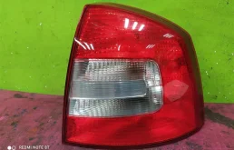 Фонарь правый для Skoda Octavia 2008 года на фотографиях