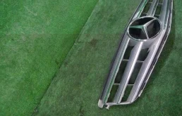 Решетка радиатора для Mercedes-Benz C class 2007 года на фотографиях