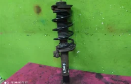 Амортизатор передний правый для Volkswagen Tiguan 2014 года на фотографиях