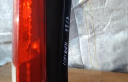 Фонарь левый для Nissan X-Trail 2001 года на фотографиях