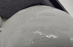 Фонарь внутренний правый для Ford Kuga 2010 года на фотографиях