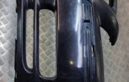 Бампер для Toyota Avensis 2011 года на фотографиях