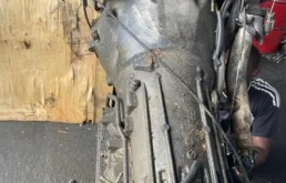 Двигатель для Nissan Pathfinder 2000 года на фотографиях