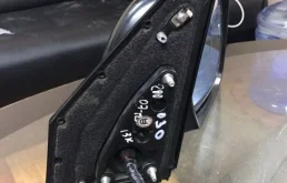 Зеркало боковое правое для Toyota Land Cruiser 2008 года на фотографиях