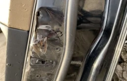 Дверь передняя правая для Land Rover Discovery 2008 года на фотографиях