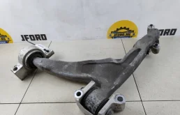 Качающийся рычаг правый для Volvo XC90 на фотографиях