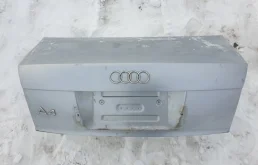 Крышка багажника для Audi A4 2002 года на фотографиях