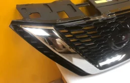 Решетка радиатора для Nissan Qashqai 2020 года на фотографиях