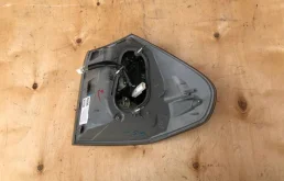 Фонарь правый для Lexus RX 2008 года на фотографиях