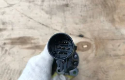 Моторчик корректора фары для BMW 5er 2010 года на фотографиях