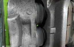 Суппорт передний левый для Audi A6 2015 года на фотографиях