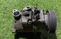 Компрессор кондиционера для Audi A6 2013 года на фотографиях