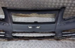 Бампер для Toyota Avensis 2011 года на фотографиях