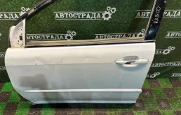 Дверь передняя левая для Lexus RX 2001 года на фотографиях