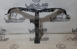 Усилитель переднего бампера для Toyota RAV4 2018 года на фотографиях