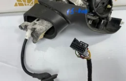 Зеркало боковое правое для Volkswagen Touareg 2017 года на фотографиях