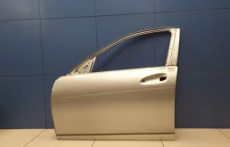 Двери для Mercedes-Benz C class 2009 года на фотографиях