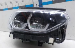Фара правая для BMW X3 2019 года на фотографиях