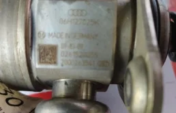 Топливный насос для Volkswagen Passat 2012 года на фотографиях