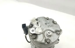 Компрессор кондиционера для Skoda Octavia 1999 года на фотографиях