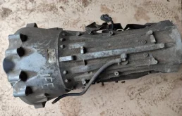 АКПП для Porsche Cayenne 2009 года на фотографиях