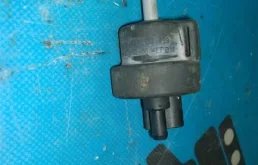 Электромагнитный клапан АКПП для Volkswagen Golf на фотографиях