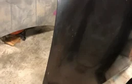 Капот для Infiniti FX 2005 года на фотографиях