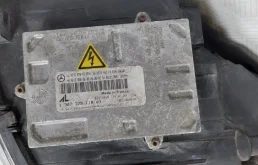 Фара правая для Mercedes-Benz S class 2009 года на фотографиях