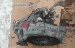 МКПП для Volkswagen Golf 2009 года на фотографиях