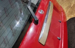 Крышка багажника для Nissan X-Trail 2001 года на фотографиях