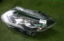 Фара левая для Nissan X-Trail 2018 года на фотографиях