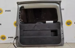 Крышка багажника для Suzuki Grand Vitara 2015 года на фотографиях