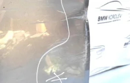 Дверь передняя правая для Suzuki SX4 2008 года на фотографиях