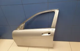 Двери для Mercedes-Benz C class 2009 года на фотографиях